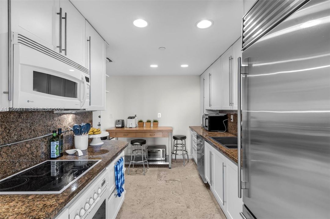 待售: $2,250,000 (3 贝兹, 3 浴室, 2013 平方英尺)