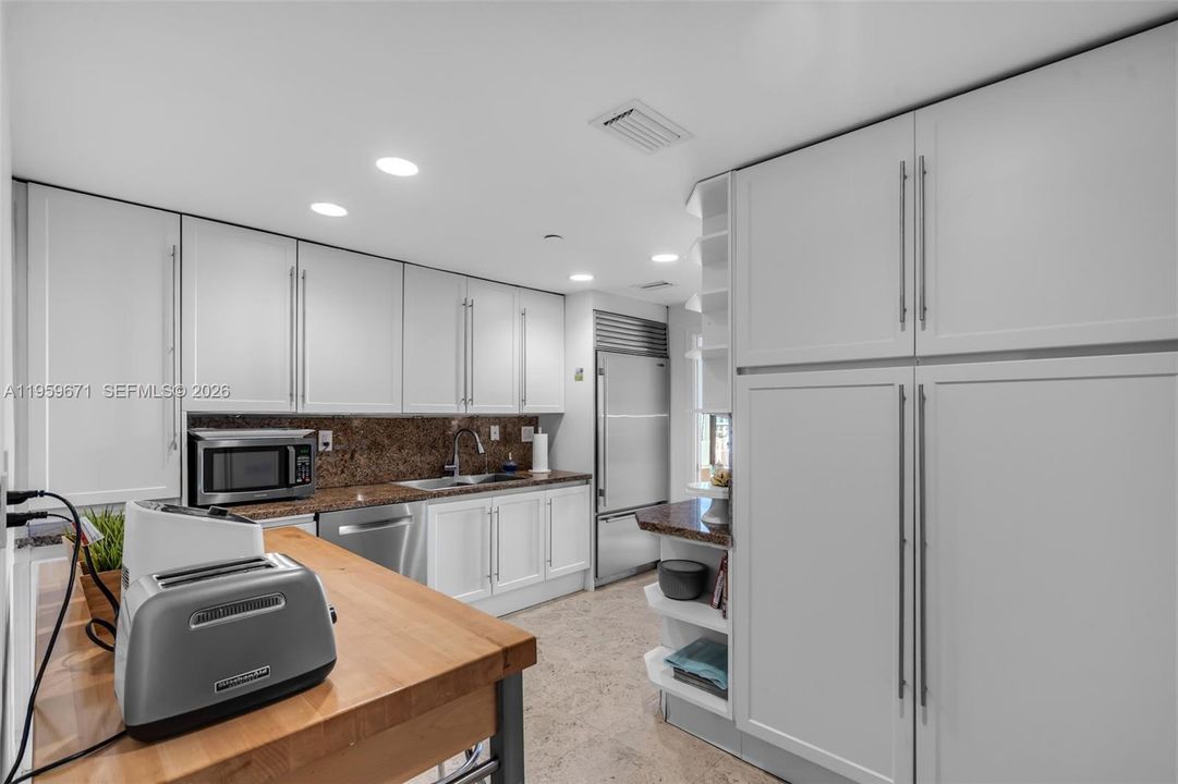 待售: $2,250,000 (3 贝兹, 3 浴室, 2013 平方英尺)