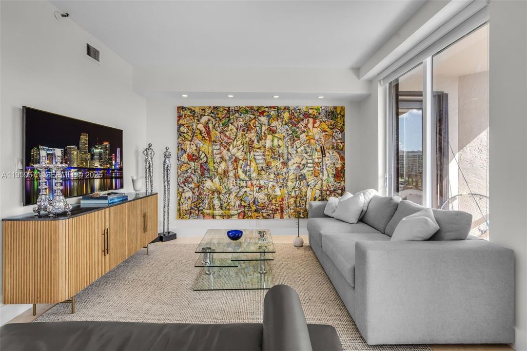 待售: $2,250,000 (3 贝兹, 3 浴室, 2013 平方英尺)