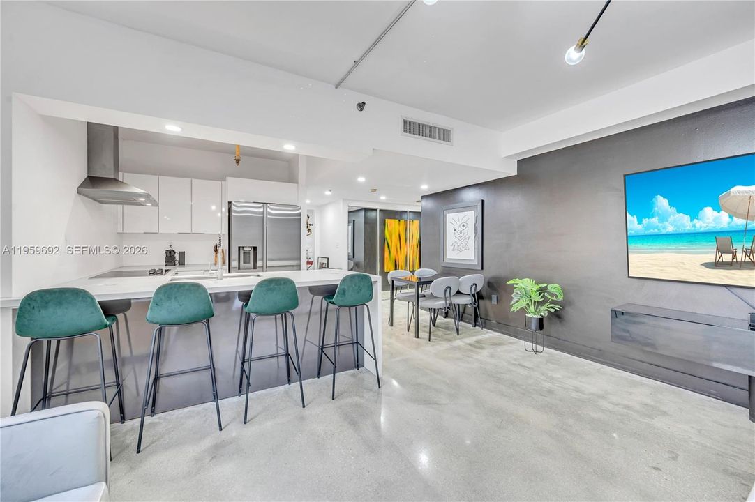 For Sale: $340,000 (0 beds, 1 baths, 540 Square Feet)