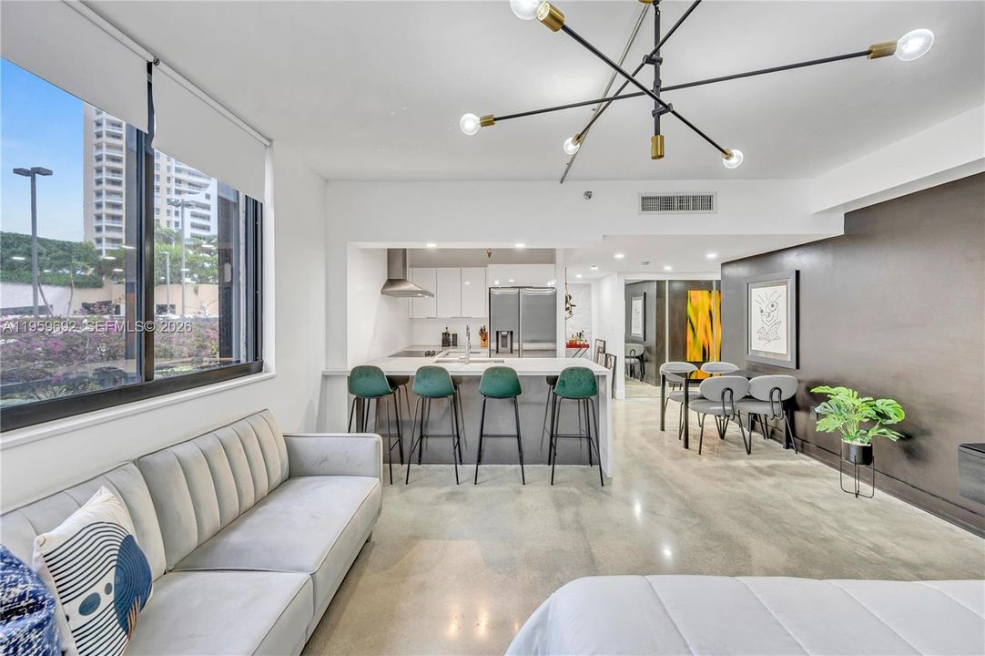 For Sale: $340,000 (0 beds, 1 baths, 540 Square Feet)