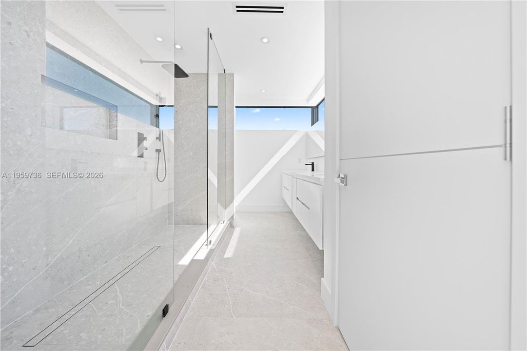 For Sale: $2,849,000 (4 beds, 4 baths, 2938 Square Feet)