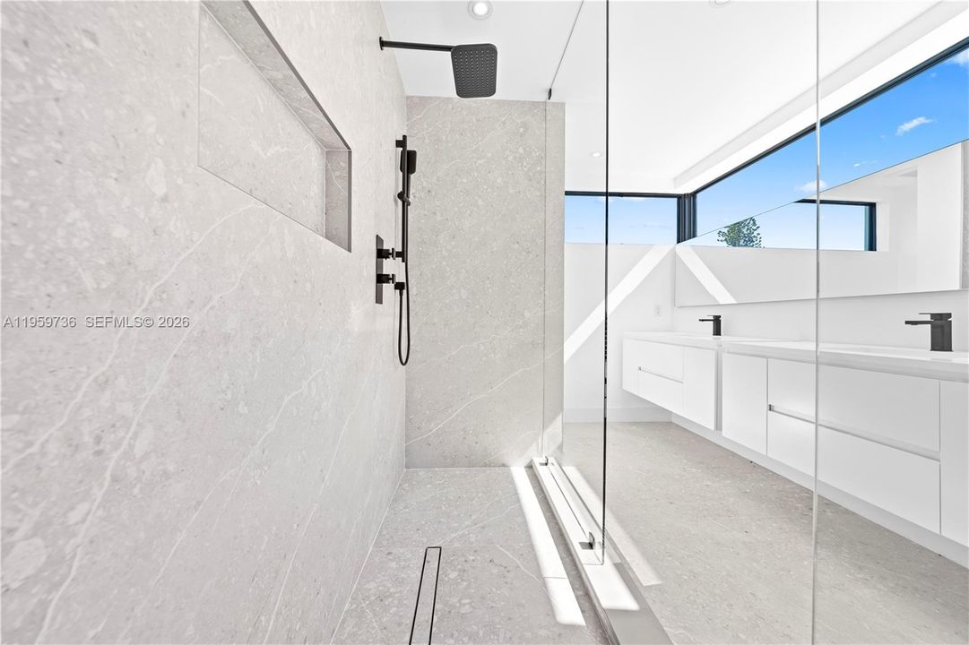 For Sale: $2,849,000 (4 beds, 4 baths, 2938 Square Feet)