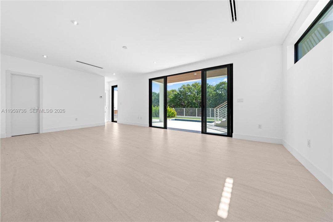 For Sale: $2,849,000 (4 beds, 4 baths, 2938 Square Feet)