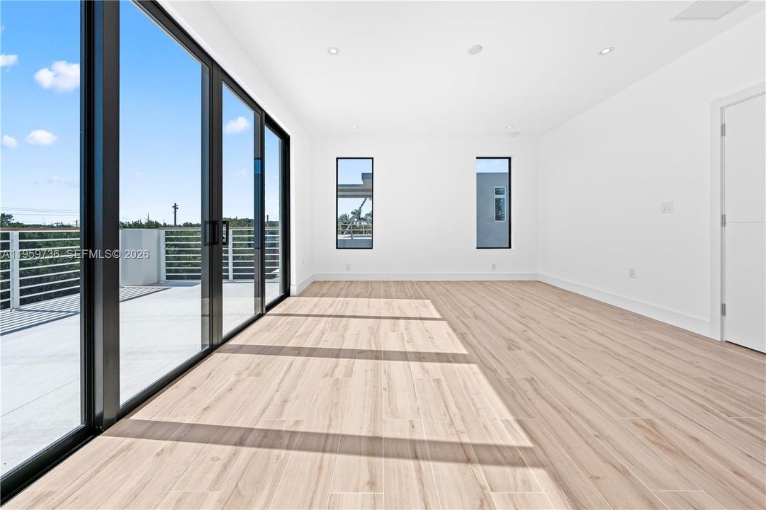 For Sale: $2,849,000 (4 beds, 4 baths, 2938 Square Feet)