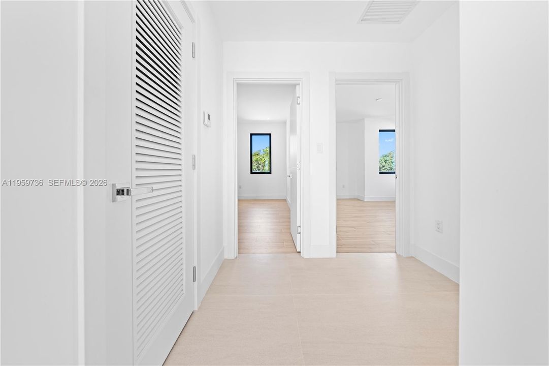 For Sale: $2,849,000 (4 beds, 4 baths, 2938 Square Feet)