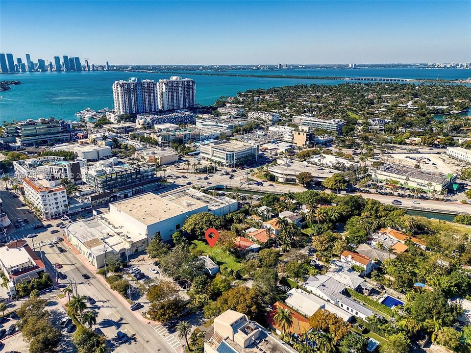 На продажу: $2,350,000 (7,500.00 acres)