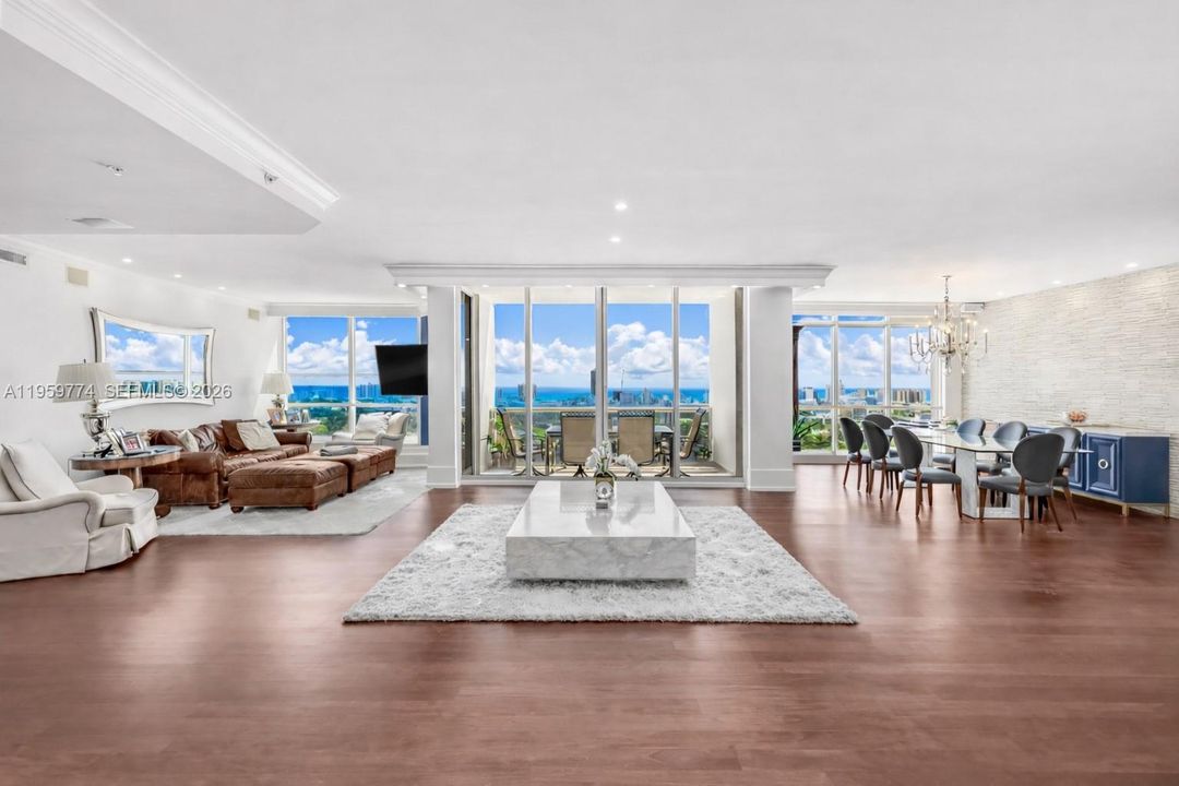 For Sale: $3,749,000 (3 beds, 2 baths, 2580 Square Feet)