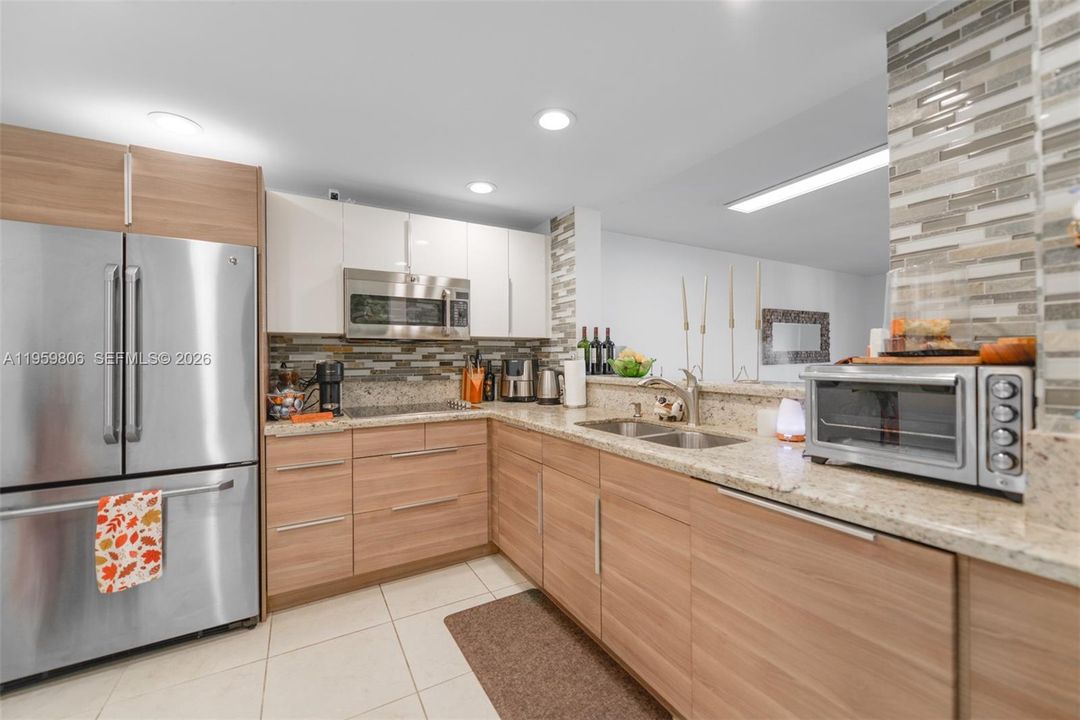 Vendido Recientemente: $180,000 (1 camas, 1 baños, 920 Pies cuadrados)