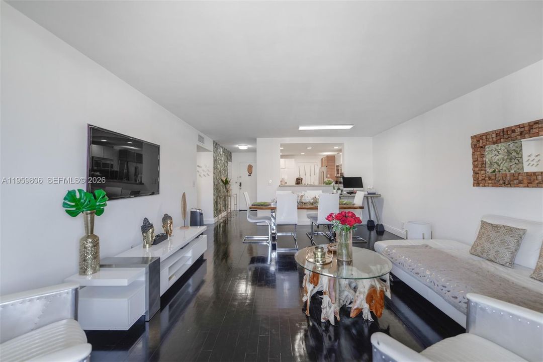 Vendido Recientemente: $180,000 (1 camas, 1 baños, 920 Pies cuadrados)