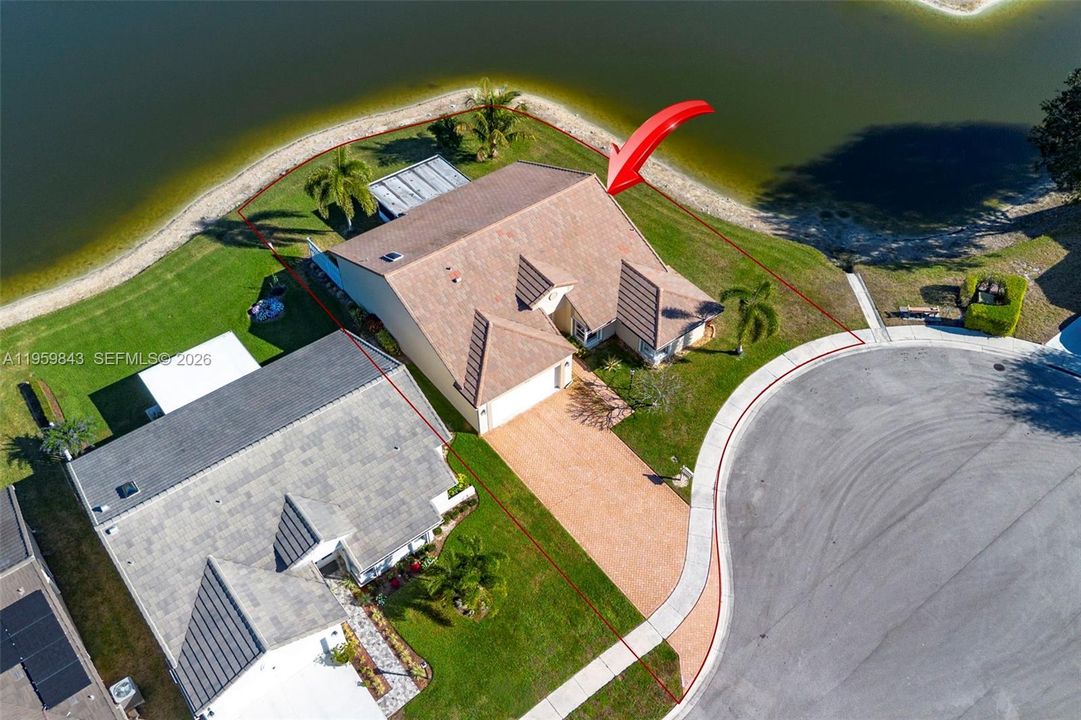 На продажу: $545,000 (3 спален, 2 ванн, 2051 Квадратных фут)