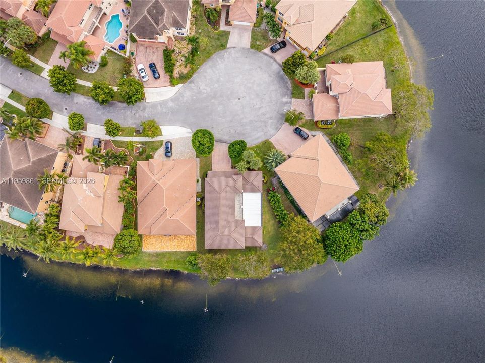 Vendido Recientemente: $1,049,000 (5 camas, 4 baños, 3149 Pies cuadrados)