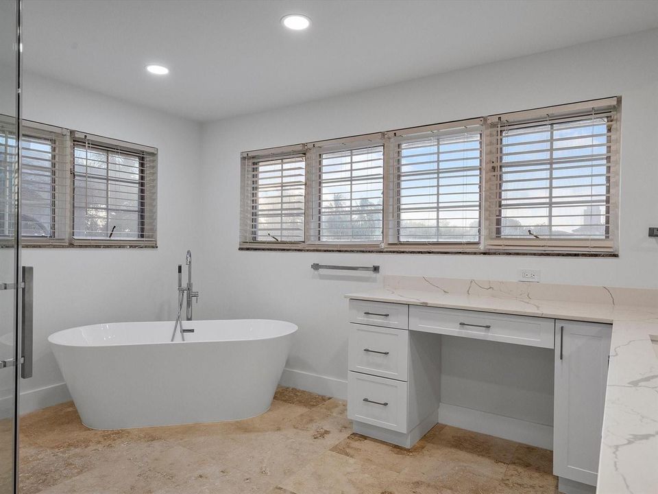 Photo 57