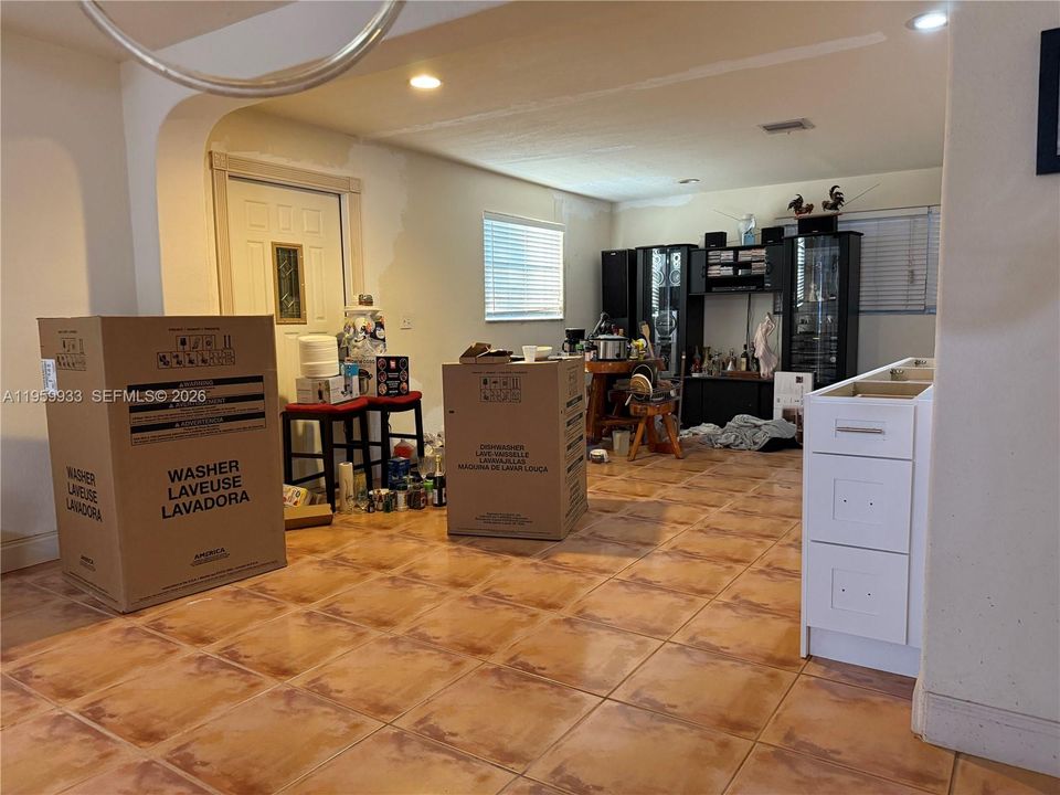 Recently Sold: $1,199,000 (3 beds, 2 baths, 1804 Square Feet)