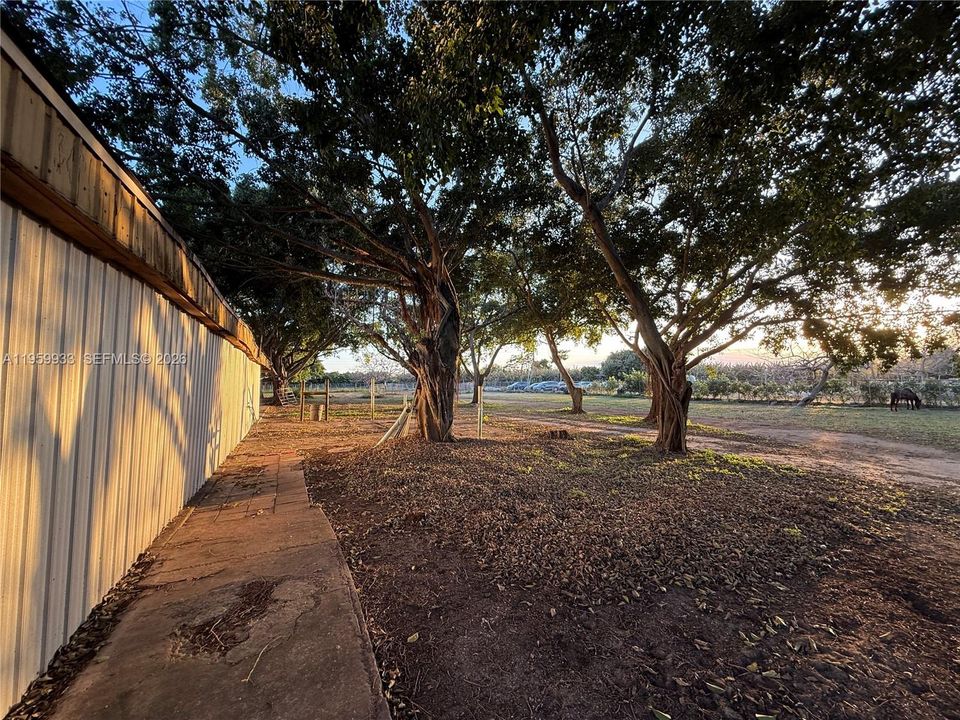 Recently Sold: $1,199,000 (3 beds, 2 baths, 1804 Square Feet)