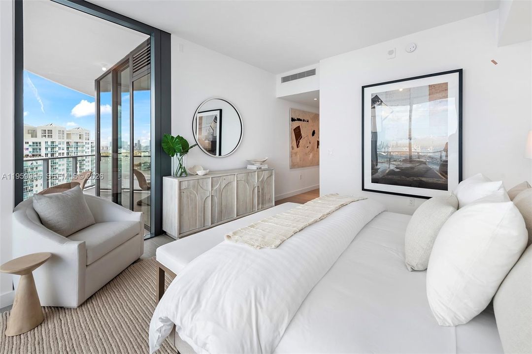 For Sale: $7,950,000 (4 beds, 4 baths, 2615 Square Feet)