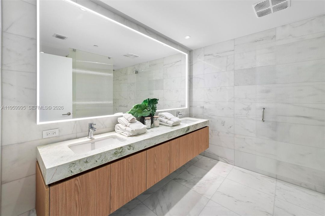 For Sale: $7,950,000 (4 beds, 4 baths, 2615 Square Feet)