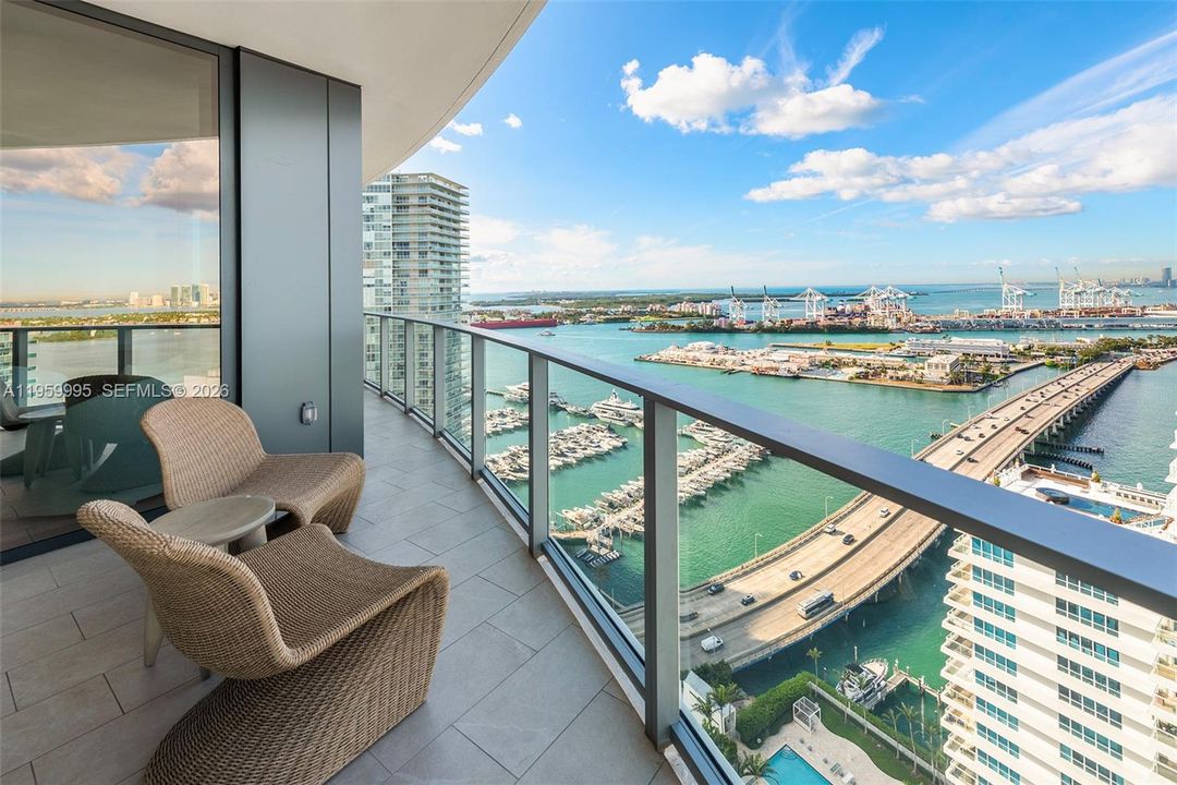 For Sale: $7,950,000 (4 beds, 4 baths, 2615 Square Feet)