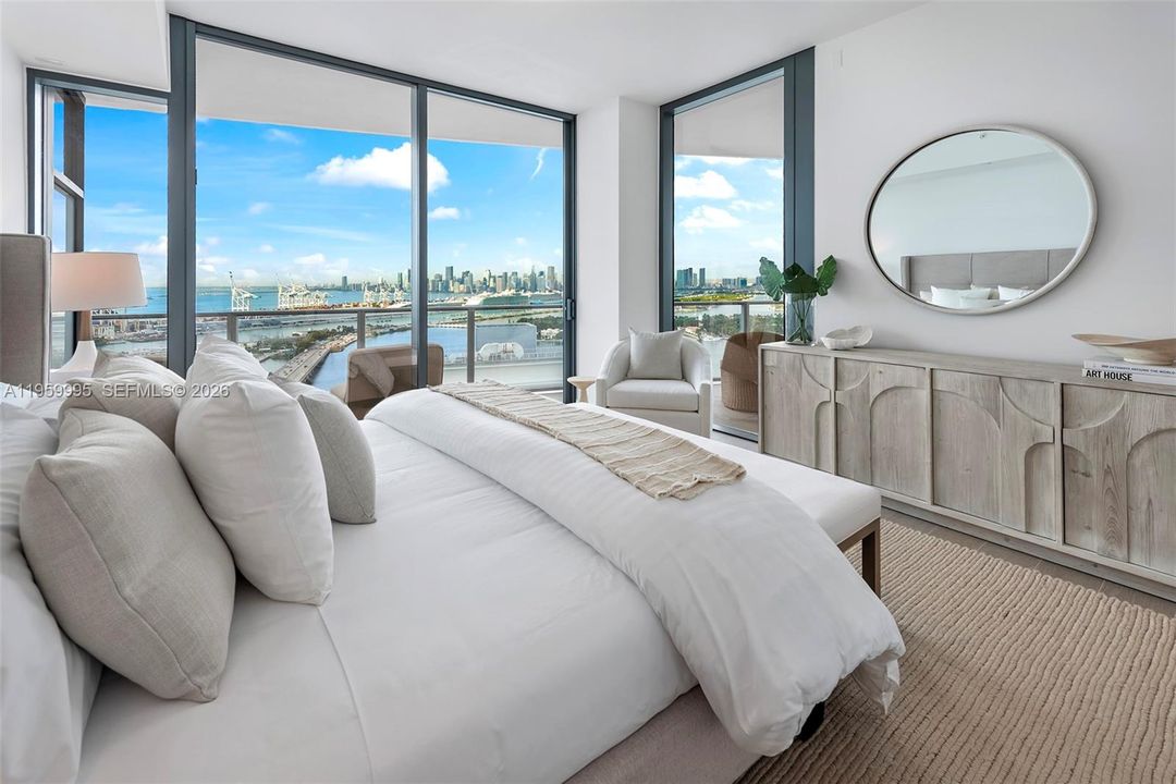 For Sale: $7,950,000 (4 beds, 4 baths, 2615 Square Feet)