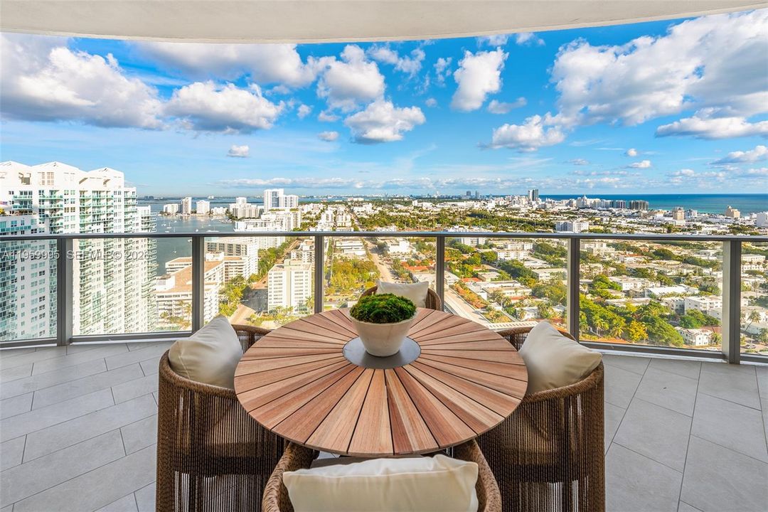 For Sale: $7,950,000 (4 beds, 4 baths, 2615 Square Feet)