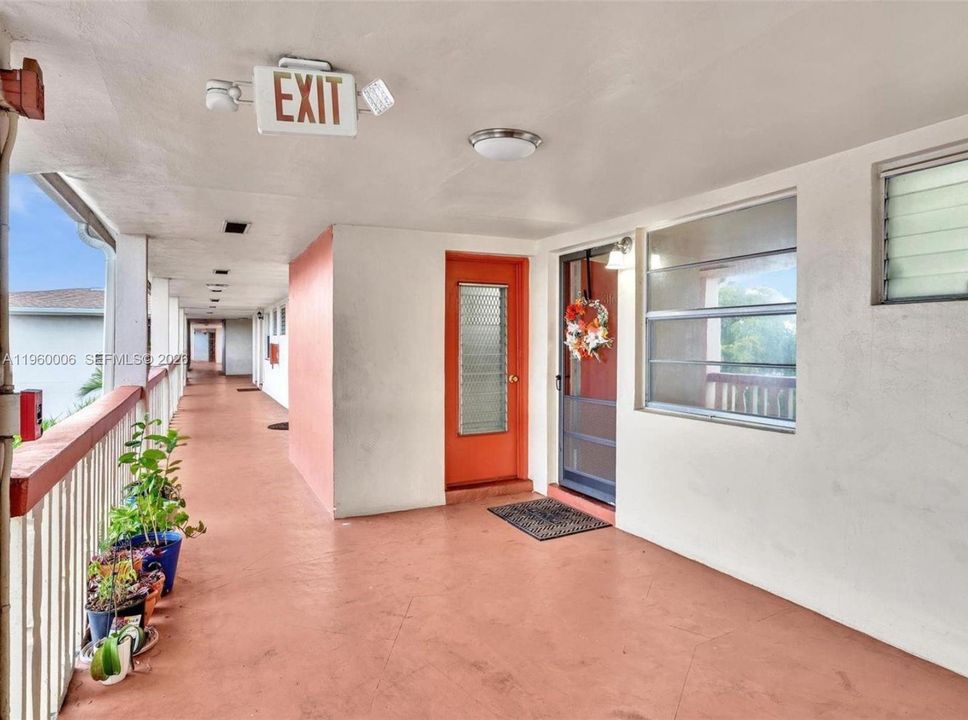 En Venta: $165,000 (2 camas, 1 baños, 907 Pies cuadrados)