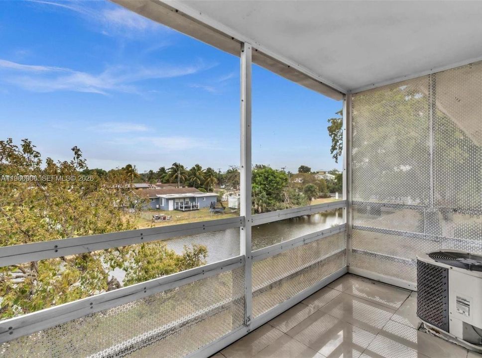 En Venta: $165,000 (2 camas, 1 baños, 907 Pies cuadrados)