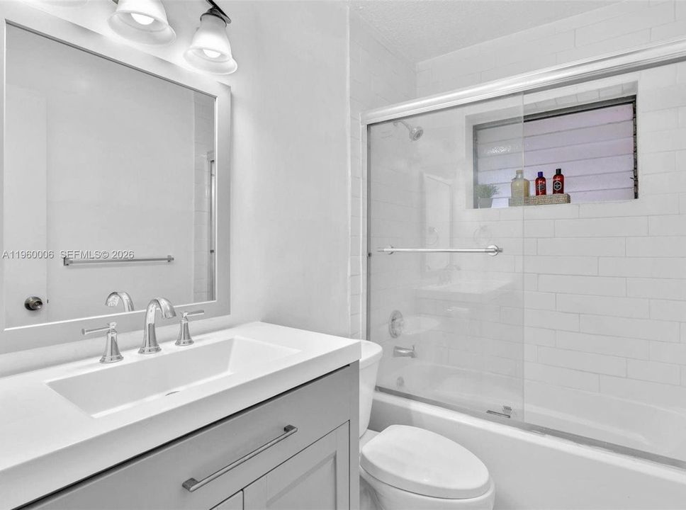 En Venta: $165,000 (2 camas, 1 baños, 907 Pies cuadrados)