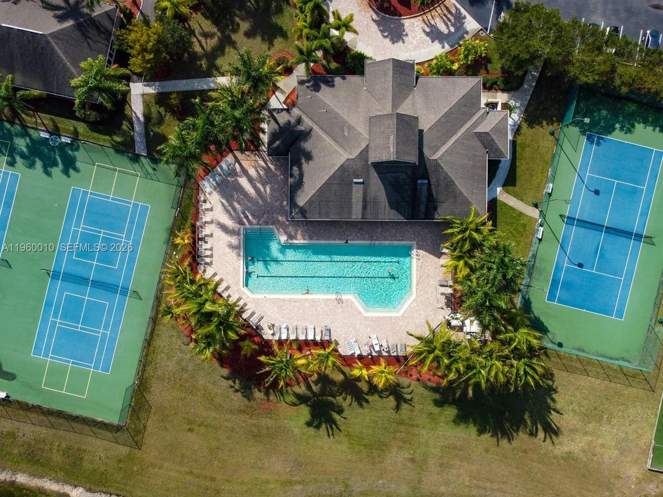 Recientemente alquilado: $1,500 (3 camas, 2 baños, 1223 Pies cuadrados)
