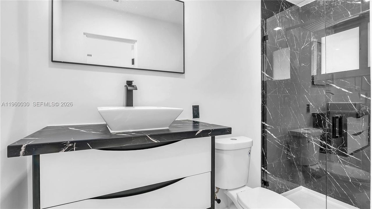 Active With Contract: $455,999 (3 beds, 2 baths, 1566 Square Feet)