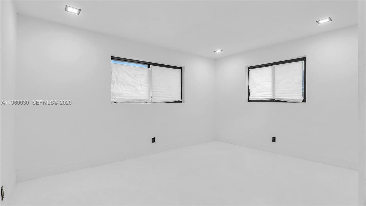 Active With Contract: $455,999 (3 beds, 2 baths, 1566 Square Feet)