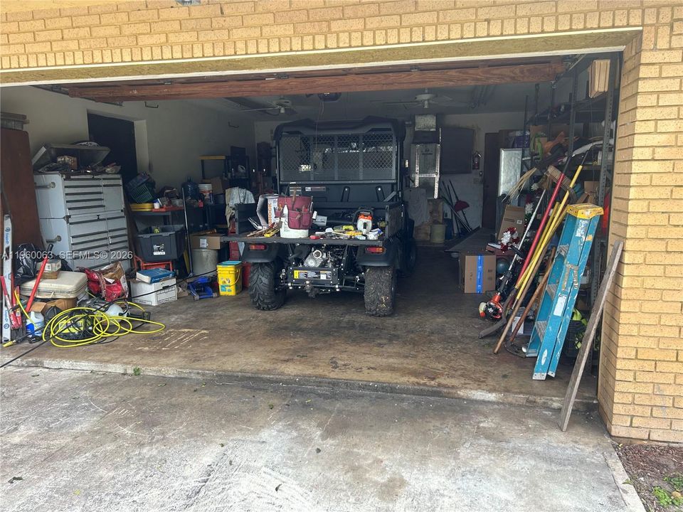 En Venta: $2,999,999 (4 camas, 2 baños, 2091 Pies cuadrados)