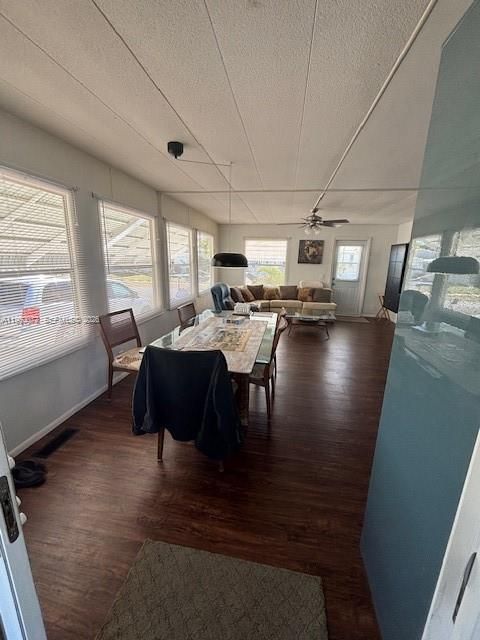 For Sale: $189,900 (2 beds, 2 baths, 960 Square Feet)