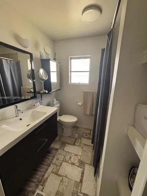 For Sale: $189,900 (2 beds, 2 baths, 960 Square Feet)