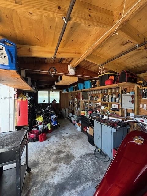 For Sale: $189,900 (2 beds, 2 baths, 960 Square Feet)