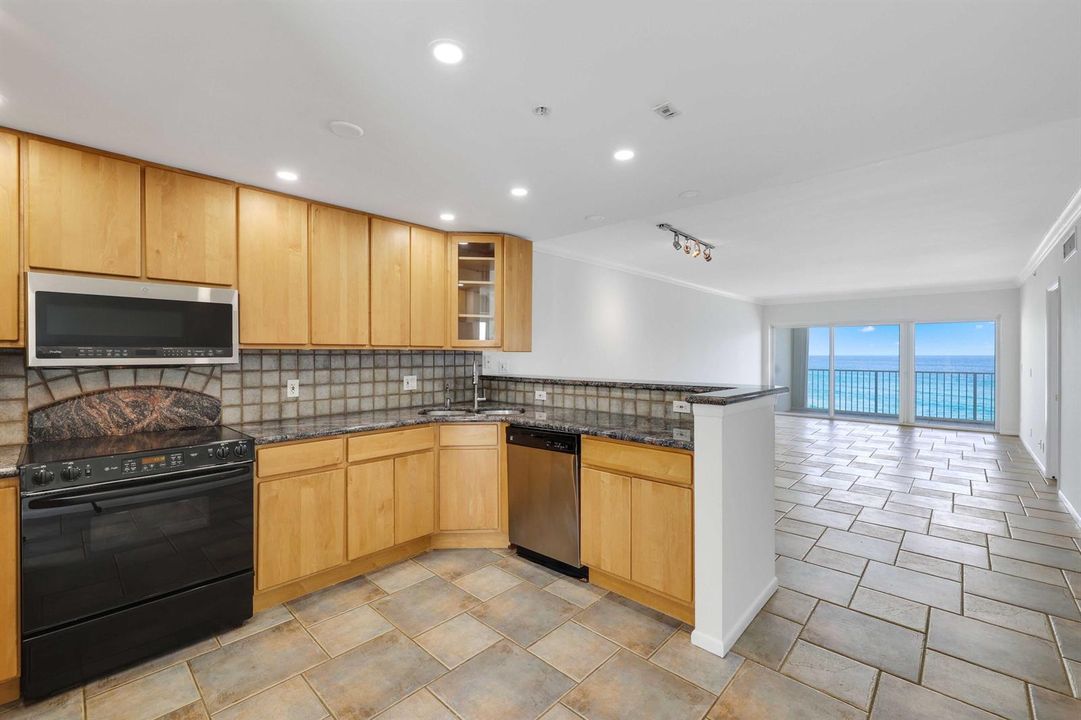 3101 S OCEAN BLVD