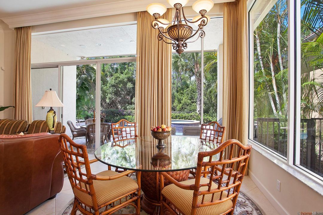 Breakfast Nook