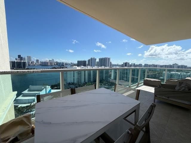 For Sale: $875,000 (3 beds, 3 baths, 1849 Square Feet)