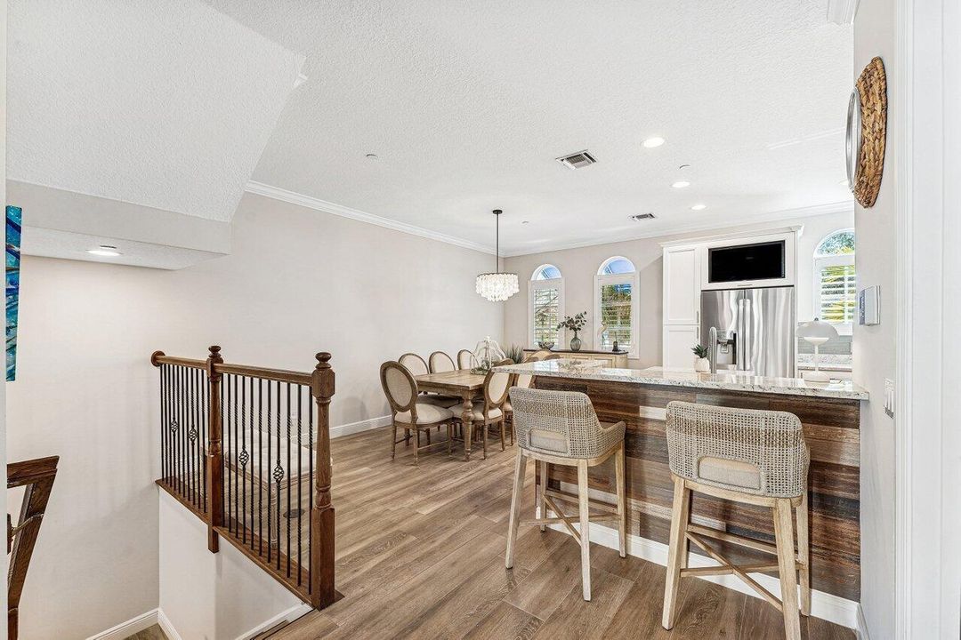 813 Estancia Way