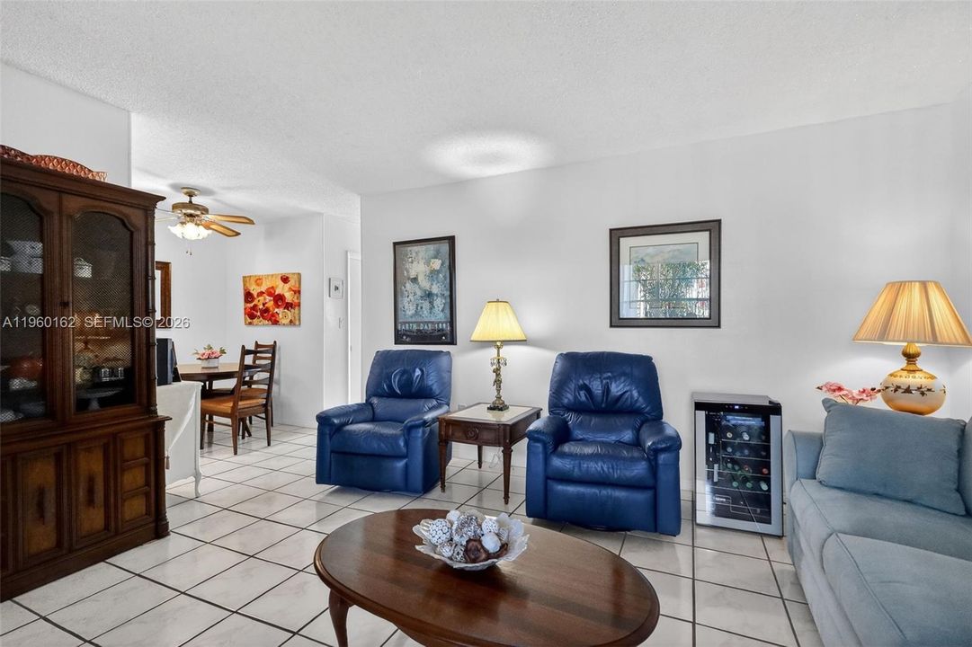 For Sale: $57,000 (1 beds, 1 baths, 688 Square Feet)