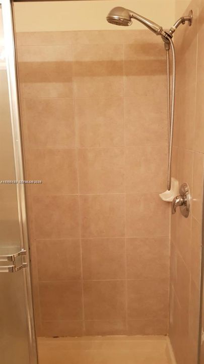 En Venta: $254,900 (3 camas, 2 baños, 1318 Pies cuadrados)