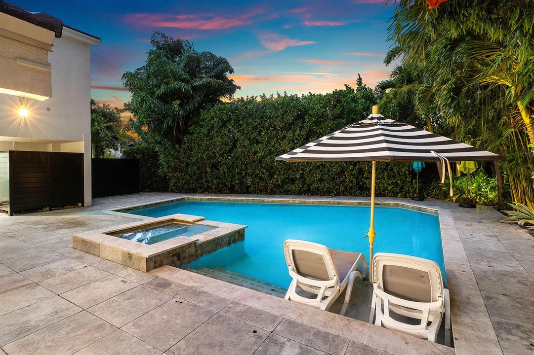 229_South_Maya_Palm_Drive_Dusk_12