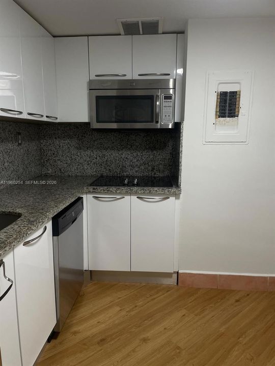 На продажу: $455,000 (2 спален, 2 ванн, 0 Квадратных фут)