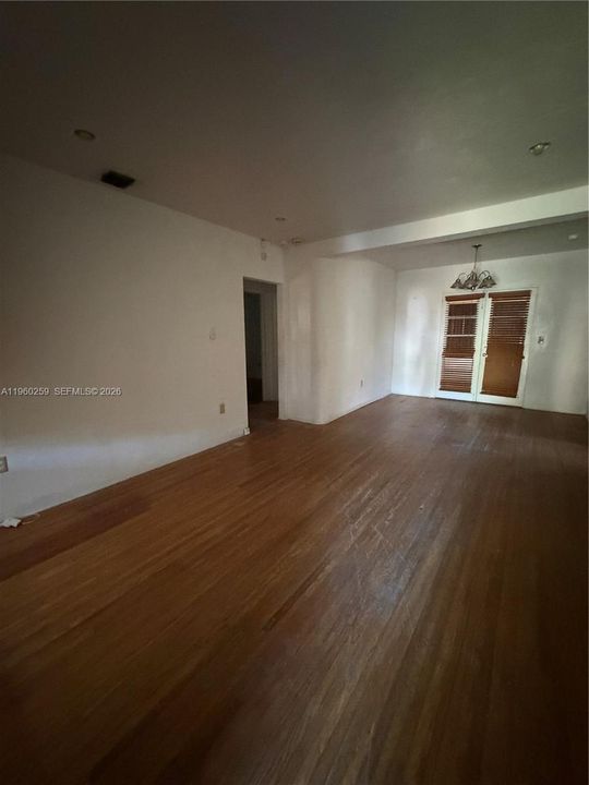 Vendido Recientemente: $320,000 (2 camas, 1 baños, 1062 Pies cuadrados)