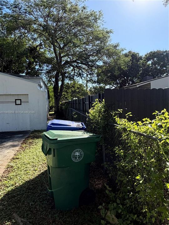 Vendido Recientemente: $320,000 (2 camas, 1 baños, 1062 Pies cuadrados)