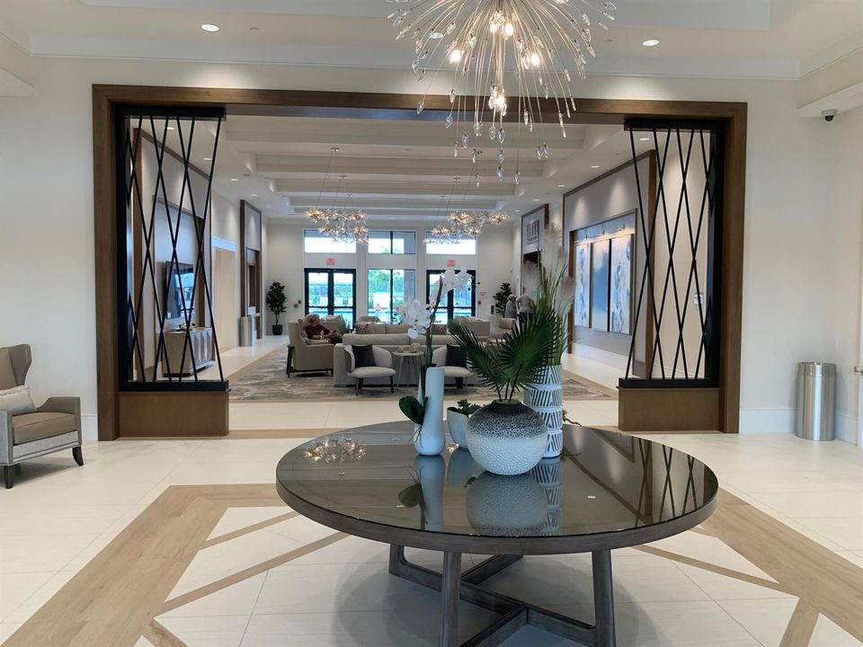 VALENCIA GROVE CLUBHOUSE