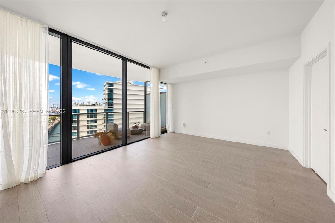 For Sale: $4,590,000 (3 beds, 4 baths, 2335 Square Feet)