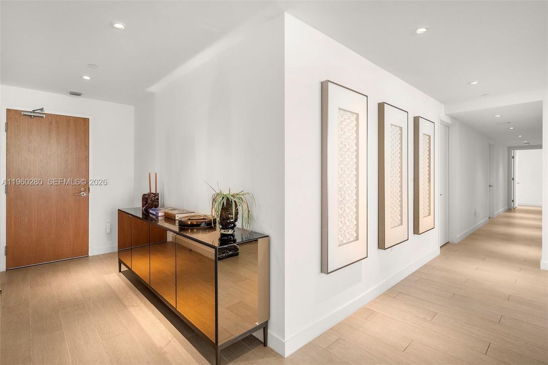 For Sale: $4,590,000 (3 beds, 4 baths, 2335 Square Feet)
