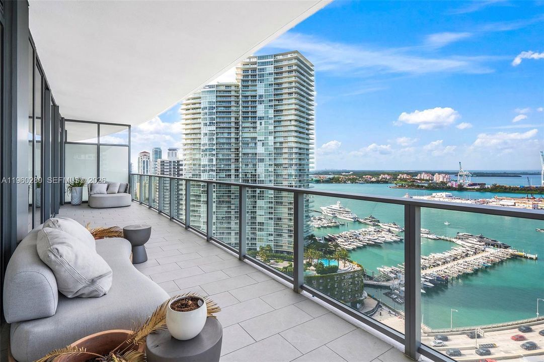 For Sale: $4,590,000 (3 beds, 4 baths, 2335 Square Feet)