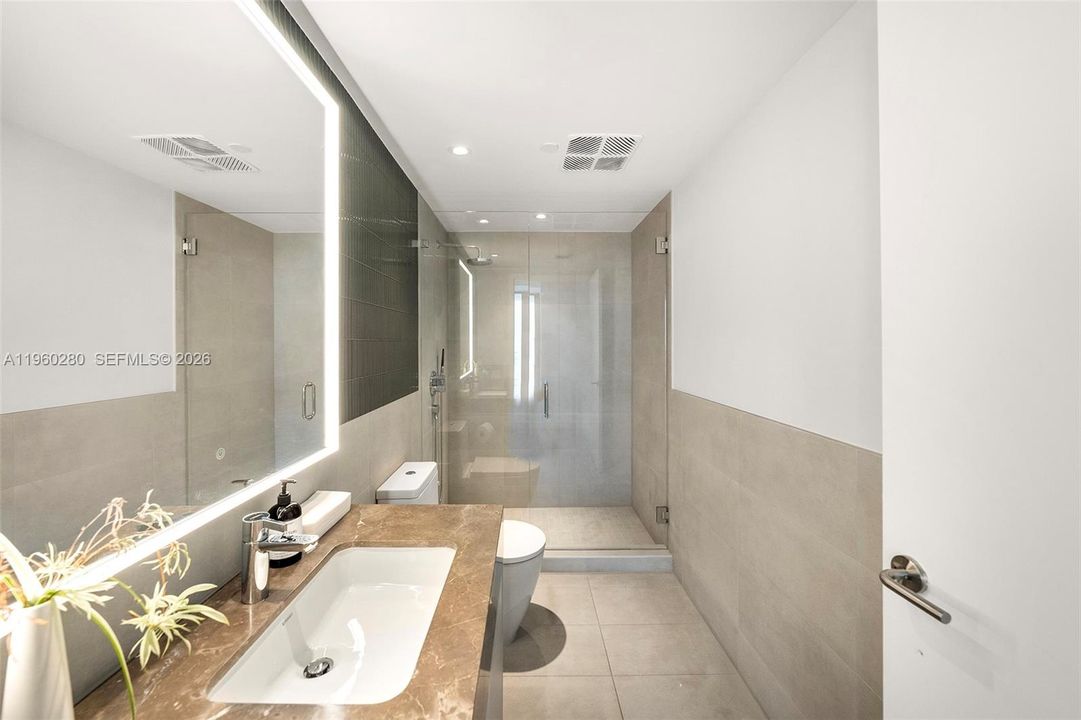 For Sale: $4,590,000 (3 beds, 4 baths, 2335 Square Feet)