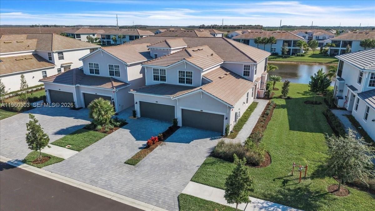 Recently Sold: $499,900 (3 beds, 2 baths, 2110 Square Feet)